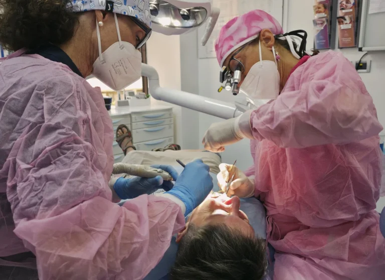 COPERTINA BLOG 4 impianti dentali